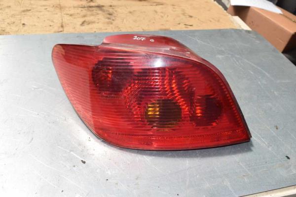 FEU ARRIERE GAUCHE PEUGEOT 307 3/5 PORTES - Vue 1